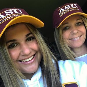 Meet your Posher, Carrie